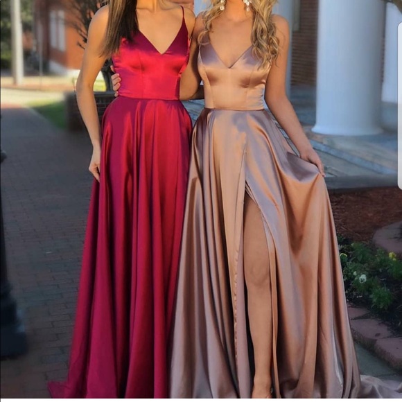 Sherri Hill plunging v-neck long A-Line Dress - Picture 2 of 5